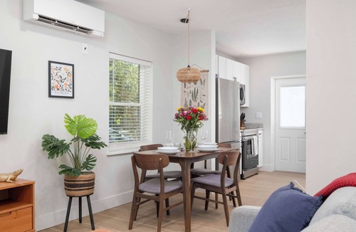Gainesville House | Serene Place, Walk to UF, Stadium, Near Shands & Downtown