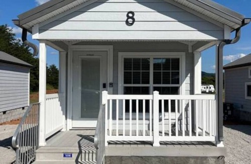 Tellico Plains House | Serene Tiny Home | Mins to Cherohala & Rivers