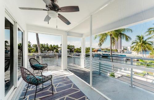 Boca Raton Apartment | Serene Waterfront 2BR 2BA with Intracoastal Views, Pool, Balcony, Parking