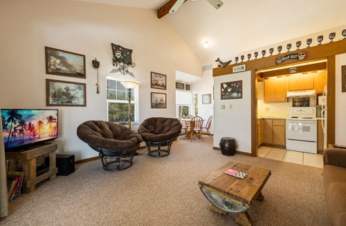 Cedar Key Apartment | Serenity by the Sea at Whitman Point. Gulf front and Screened Porches