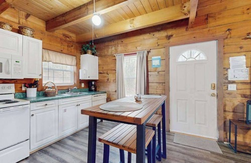 Sautee Nacoochee Cabin | Serenity Cabin Getaway