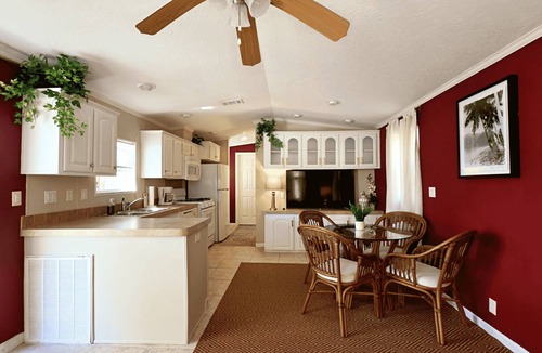 Seffner Community Alliance House | Serenity Cabin – Your Cozy Retreat Near Tampa
