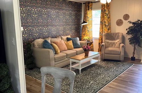 Covington House | Serenity Escape- 1/2 mile from the square