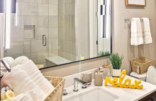 Midtown Apartment | Serenity In The City 1104