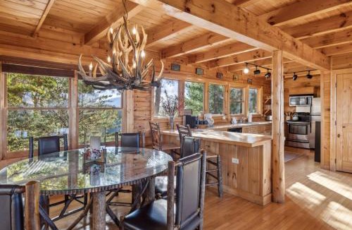 Sevierville Ski Chalet | Serenity - Sweeping Mountain VIEWS From Every Room