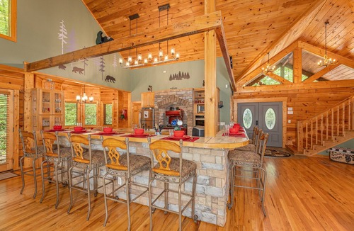 Sevierville Villa | Sevierville 14 - Three Bedroom Villa, Sleeps 12