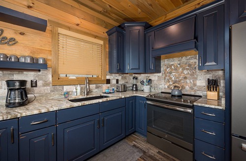 Sevierville Villa | Sevierville 3 - Four Bedroom Villa, Sleeps 12