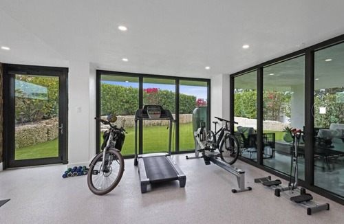 Anna Maria House | Shangri-La -Luxury Gulf-Front 4BR with Pool, Gym & Golf Cart