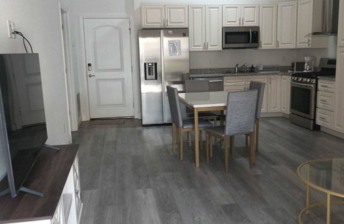Tavares Condo | Shantiniketan I 1/2801/50 minutes to the Disney 2 mile to down town Tavares.