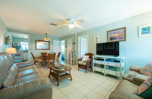 Bradenton Beach Condo | Share Our Island Paradise-100 flip-flop steps to the beach.