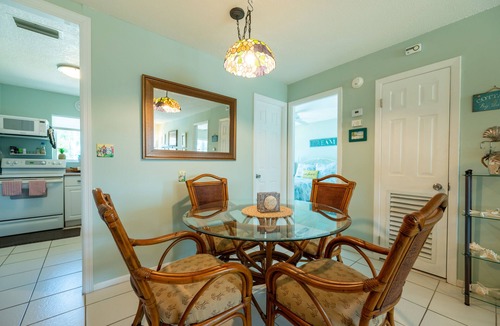 Bradenton Beach Condo | Share Our Island Paradise-100 flip-flop steps to the beach.