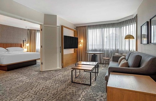 Downtown Wilmington Hotel | Sheraton Suites Wilmington Downtown