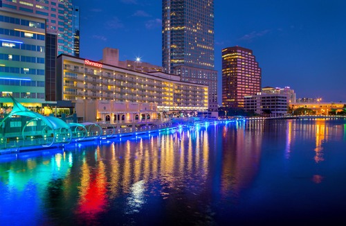 Downtown Tampa Hotel | Sheraton Tampa Riverwalk Hotel
