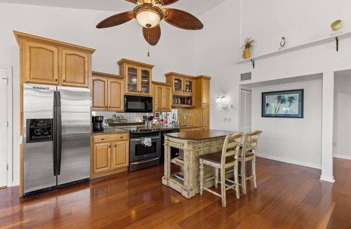 Palm Harbor House | SHERWOOD LAKES UNIT A ON THE PINELLAS TRAIL AND CLOSE TO BEACH