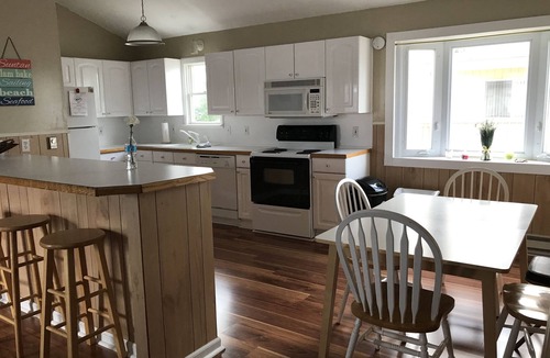 Ship Bottom House | Ship Bottom LBI.Easy on and off Island.5 min walk to the beach