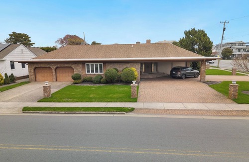 St. Leonard's Tract House | SHORE FUN: Beach 1 Block Away - Pool - Private Parking - Boardwalk