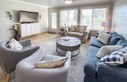 Sunnyside House | Shores 128 - Sunrise in the Surf