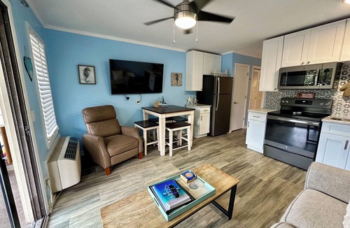 Hilton Head Island Condo | SHOREthing! Beachside retreat w/Bikes, Chairs