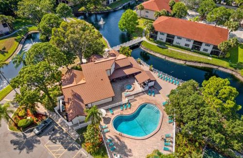 Trailer Estates Apartment | Shorewalk Villa
