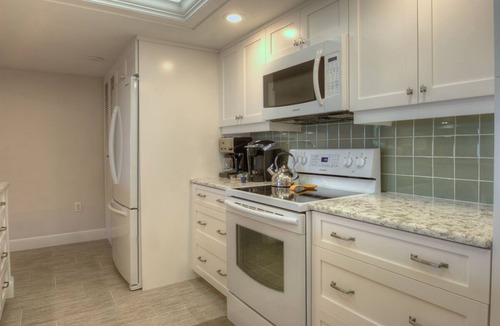 Sanibel Condo | Shorewood C2:Perfectly Updated Condo in Smaller, Quiet Complex w/Gulf Views!