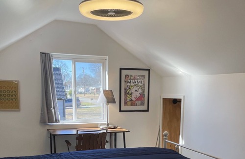 Sans Souci Apartment | Short Paradise Studio-Pet Friendly-Perfect Locale