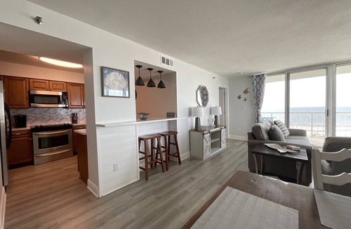 Pensacola Beach Condo | Short Stays, Big Savings! – 3 & 4-Night Getaways Tristan Towers 13B Waterfront!