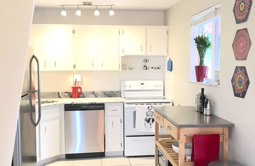 South Palm Park Neighborhood Association Apartment | Short Walk to Beach/Town-Artistic Apt., Gorgeous Garden W/Beautiful Shared Pool
