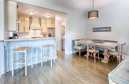 Dune Allen Beach House | Short Walk to the Beach! 'Casita Blanca'