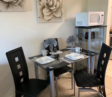 Gulf Gate Estates Apartment | Sienna Park Apartments