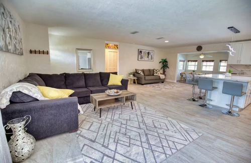 Gulf Gate Estates House | Siesta Key Paradise-Pool Oasis