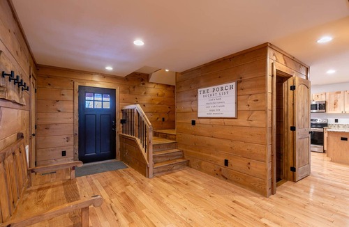 Banner Elk House | Signature Ridge Lodge: Pet Friendly Cabin Between Banner Elk & Valle Crucis | Game Room | Firepit!