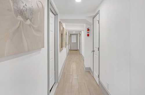 East Side Apartment | Simply Paradise Studio Suite