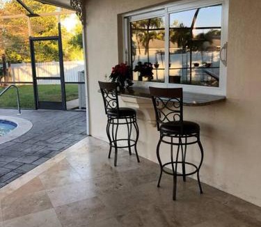 Willoughby Acres House | Single house with a heated pool in North Naples