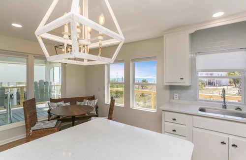 Indian Pass House | Single Level Home, Lots of Parking, Quiet Neighborhood ~ Brodie House