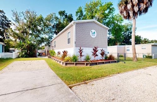 Weeki Wachee Gardens House | Siren's Serenity