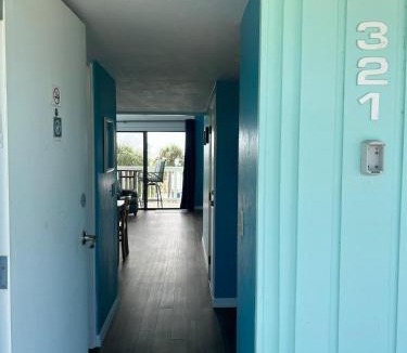 Cedar Key Apartment | Sky Blue 321
