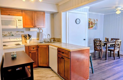 Sky Valley Condo | Sky Valley's Coziest Condo w/Views - Dog Friendly!
