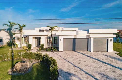 Eight Lakes House | Skyline Paradise 5 bed retreat