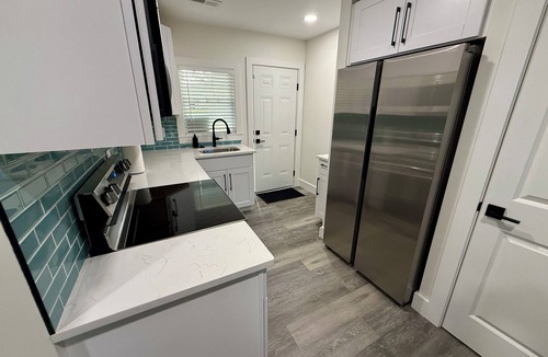 Woodside Cotton Mill Village Historic District House | Skyline Split A Retreat Close to Everything You Need! Quiet, Clean & Convenient.