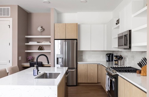 Cabbagetown Apartment | Skyline Suite by Atlanta Luxury Rentals