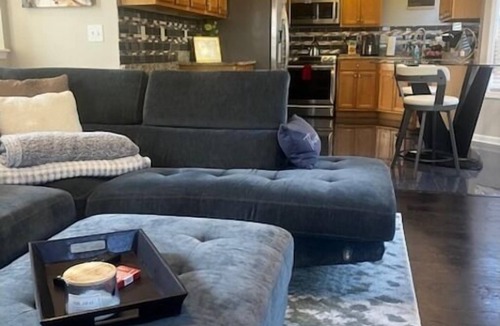 Jonesboro House | Sleek Chateau Residence: 4BR Modern Hideaway in Jonesboro