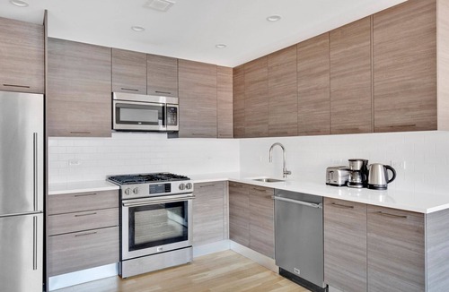 Downtown Brooklyn Apartment | Sleek Downtown BK 1BR w/Elevator & Lounge, near groceries, by Blueground