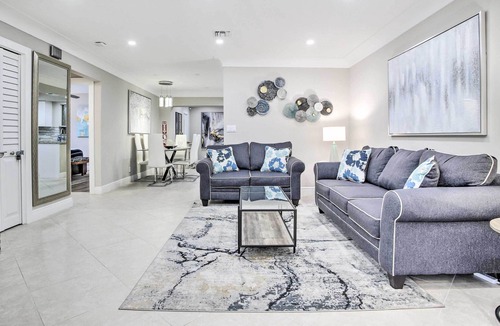 Coral Ridge Isles House | Sleek Fort Lauderdale Escape ~ 2 Mi to Beach