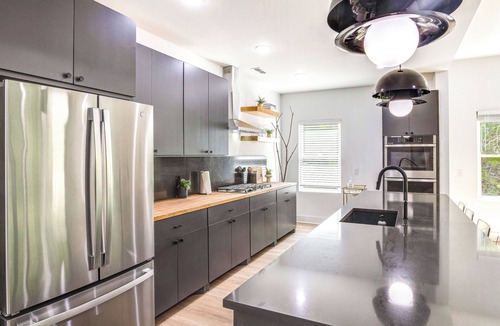 Lancaster House | Sleek Tennessee Retreat: 2 Mi to Center Hill Lake!