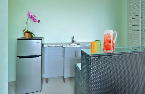 Key West House | Sleep 16 guests over two side-by-side homes in exclusive Key Cove Landings