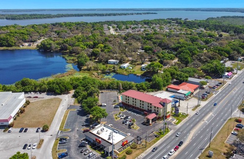 Leesburg Hotel | Sleep Inn Leesburg Chain of Lakes