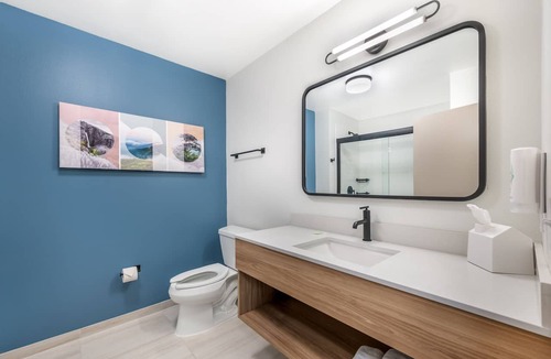 Middletown Hotel | Sleep Inn & Suites Harrisburg Airport - Hershey South