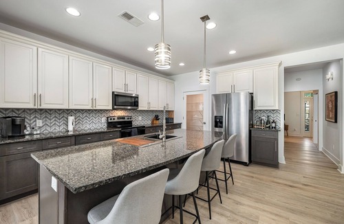 Charlotte House | Sleeps 10 Renovated 4BR Near Uptown & Camp North End