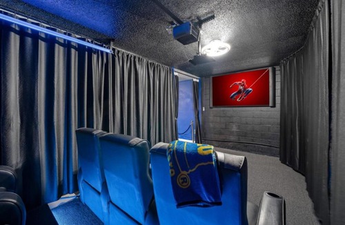Port Tampa City Villa | Sleeps 25 Heated Pool In+Outdoor Games Theater