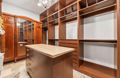 Seminole House | Sleeps 28, Events, Salt Pool/Spa, Outdoor Kitchen